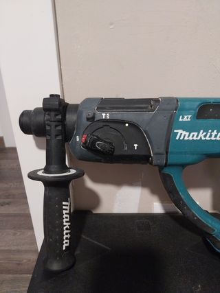 Taladro percutor Makita LXT