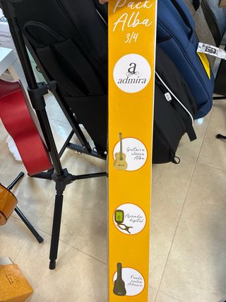 Guitarra clásica Pack Admira Alba 3/4