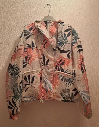 Chaqueta/Chubasquero acolchada de flores