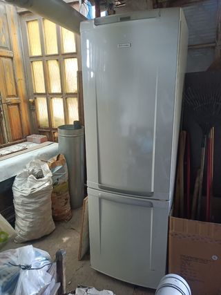 Nevera Electrolux usada o
cambio por nevera gas 