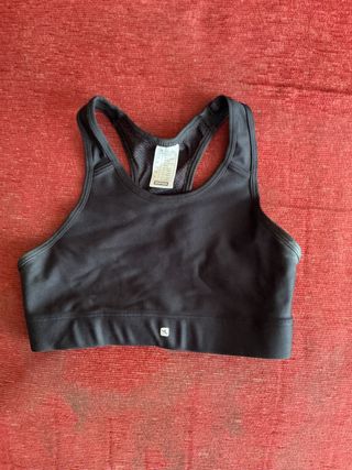 Top deportivo Decathlon talla XXS