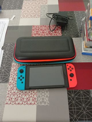 Nintendo Switch Azul-Rojo