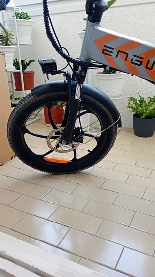 Bicicleta eléctrica Engwe P1 plata
