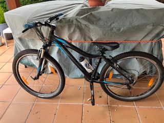 Bicicleta montaña negra/azul