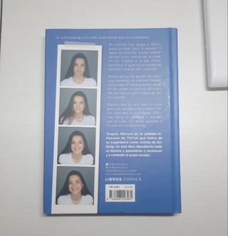 Libro "Sonríe aunque te cueste" de Ángela Mármol