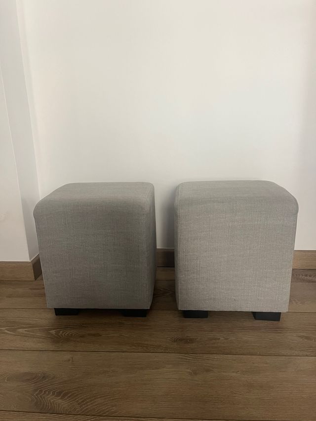 2 Puffs grises de tela