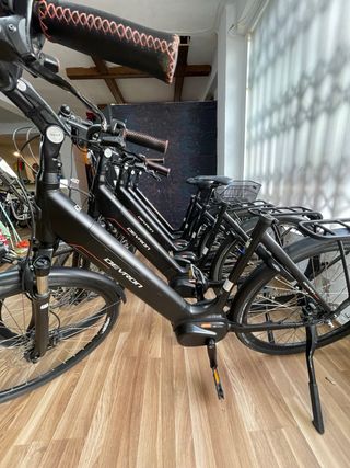 6 bicicletas eléctricas Bafam 400 por 1200 las 6