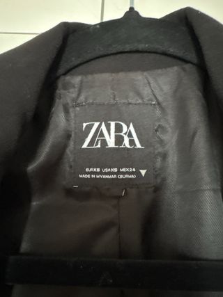 Blazer Zara negra