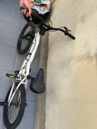 Bicicleta Monty BMX blanca