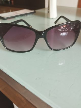 Gafas de sol Carolina Herrera - Negras