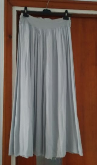 Falda larga gris azulada verano