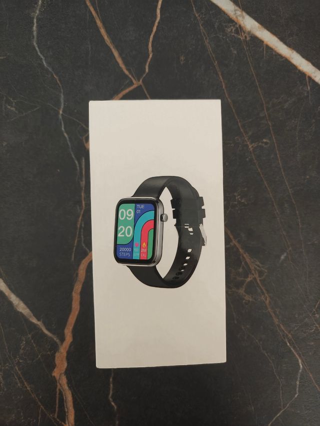 Smartwatch quadrato nero