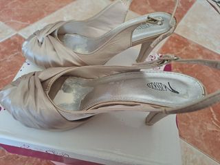 Tacones beige 