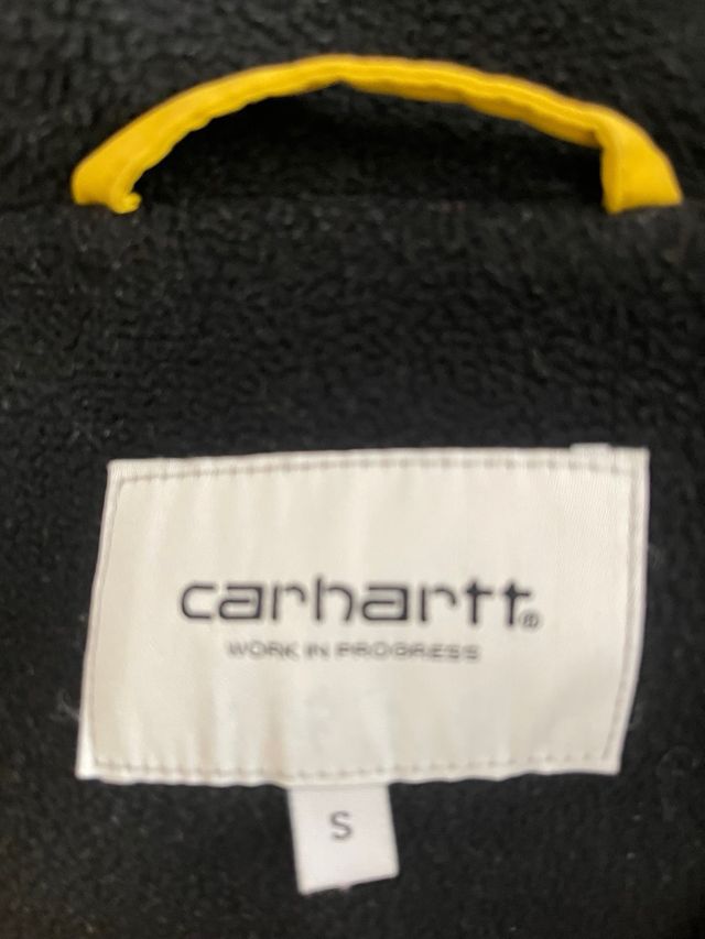 Chaqueta Carhartt amarilla