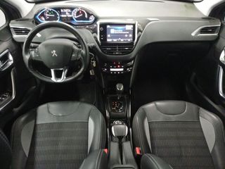 Peugeot 2008 1.2 PureTech 110 Allure