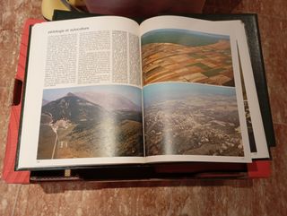 Libros antiguos de Geografía en francés. 