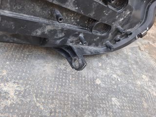 Faro delantero Mercedes Benz CLS izquierdo a047359