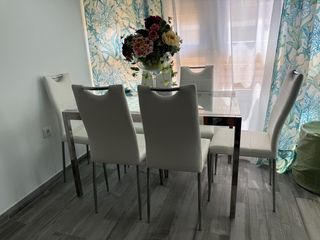 Mesa extensible cristal y metal cromada COMO NUEVA