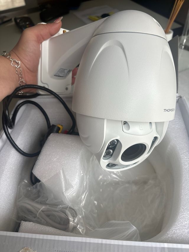 Cámara vigilancia exterior Thomson DSC-925W PRO