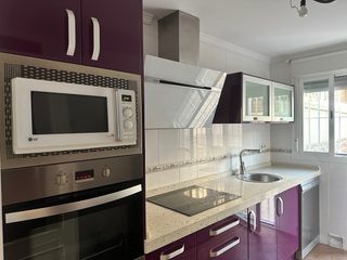 Cocina completa con electrodomésticos