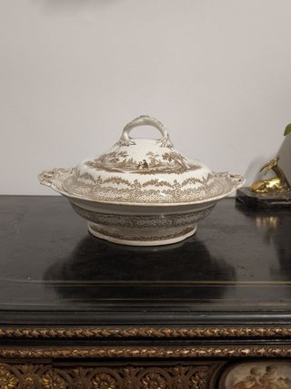 Antigua sopera legumbrera inglesa