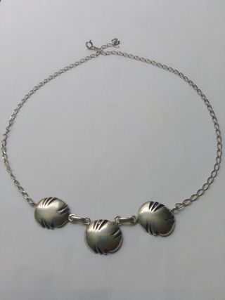 Collar Plata 3 círculos .largo 48 cm.