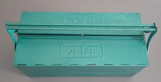 Caja herramientas vintage Ale.