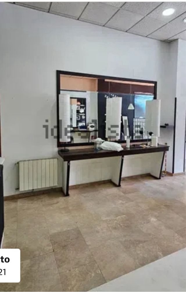 Local comercial - 2 baños