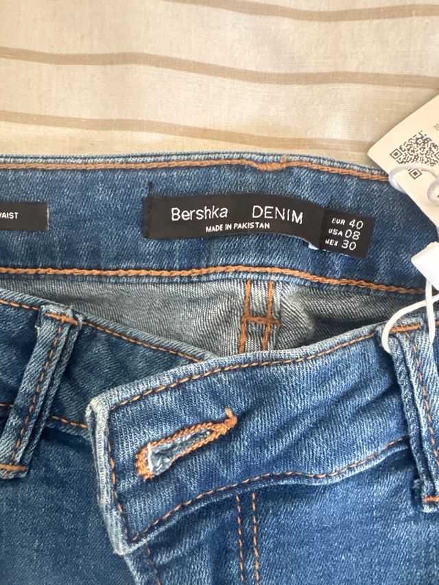 pantalón vaquero Bershka