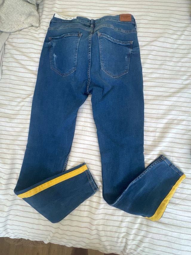 pantalón vaquero Bershka