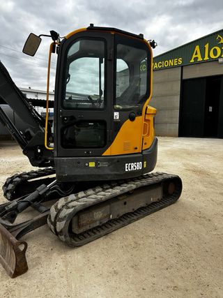 Miniexcavadora Volvo ECR58D