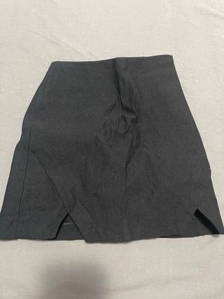 Vestido negro y falda - short 