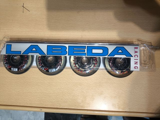 Ruedas Hockey Labeda 76mm 82A