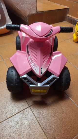 Moto infantil Quad Racy rosa
De 1 a 3 años  