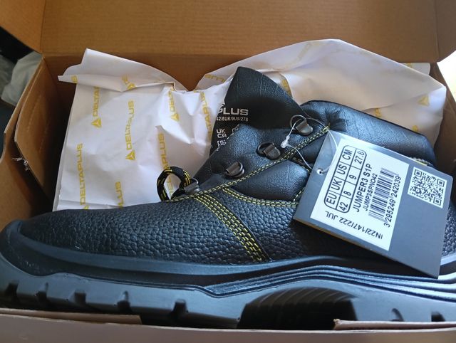 Botas trabajo DELTAPLUS - Negras talla cuarenta y 