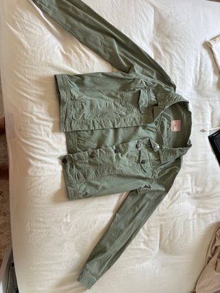 Chaqueta vaquera verde militar