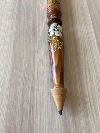 Matita Gigante Vintage in Legno Dipinta a Mano