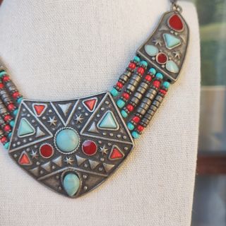 Collana etnica turchese e rossa