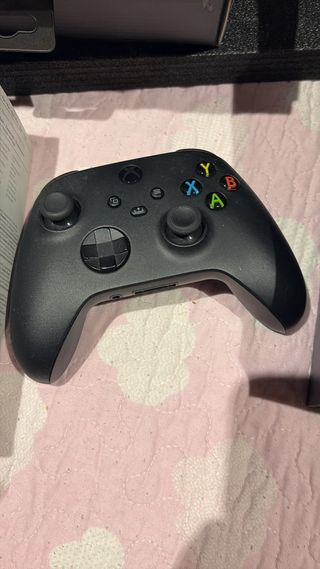 Xbox Series X + 2 mandos + auriculares