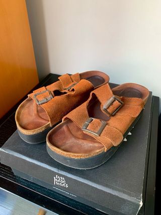 Sandalias plataforma marrón