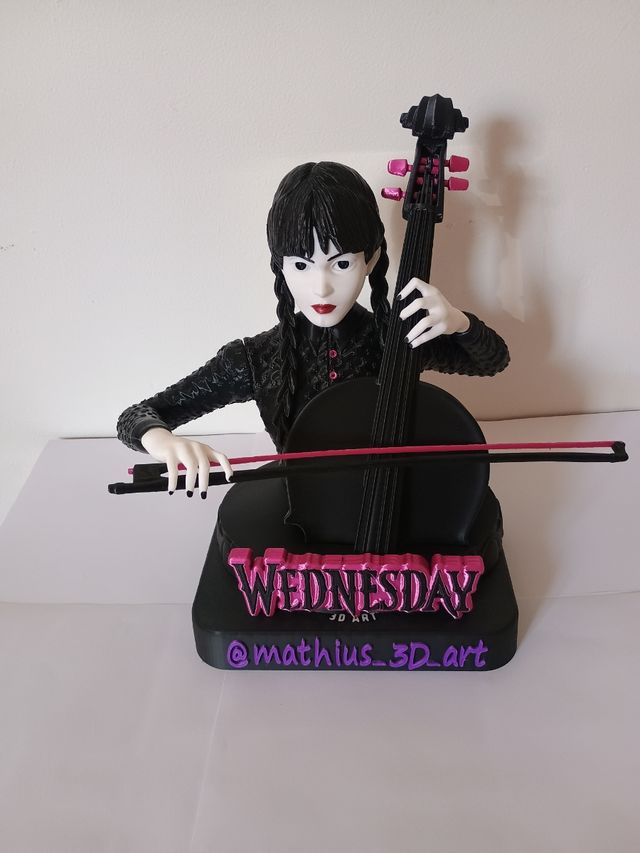 Figura Wednesday Addams - Gótica