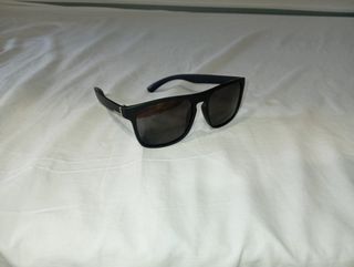 Gafas sol polarizadas - Negras-para el verano 
