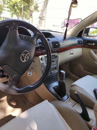 Toyota Avensis 2005