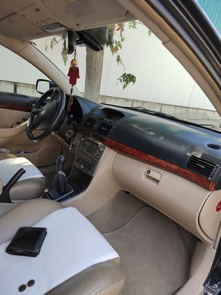 Toyota Avensis 2005