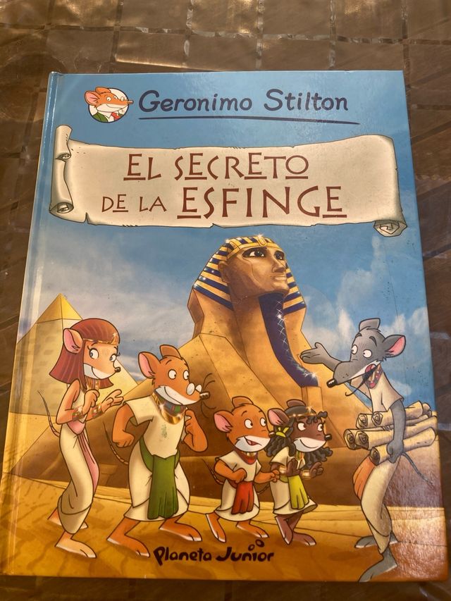 Dinosaurios en acción: Cómic Geronimo Stilton 7 

