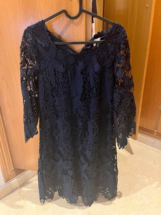 Vestido azul de encaje