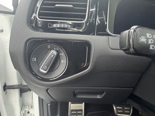 Volkswagen Golf GTI 2.0 TSI