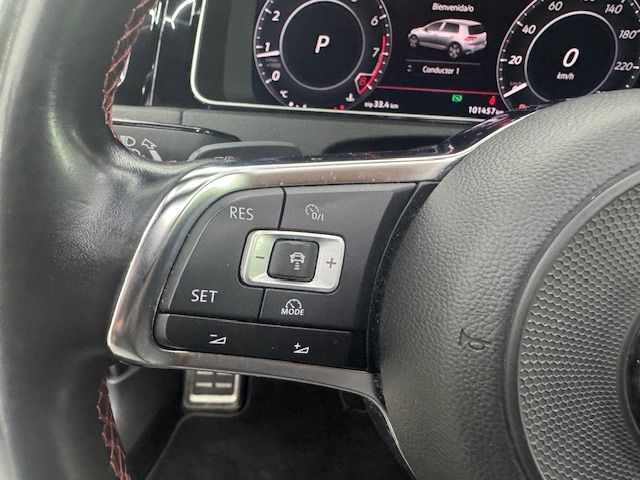 Volkswagen Golf GTI 2.0 TSI