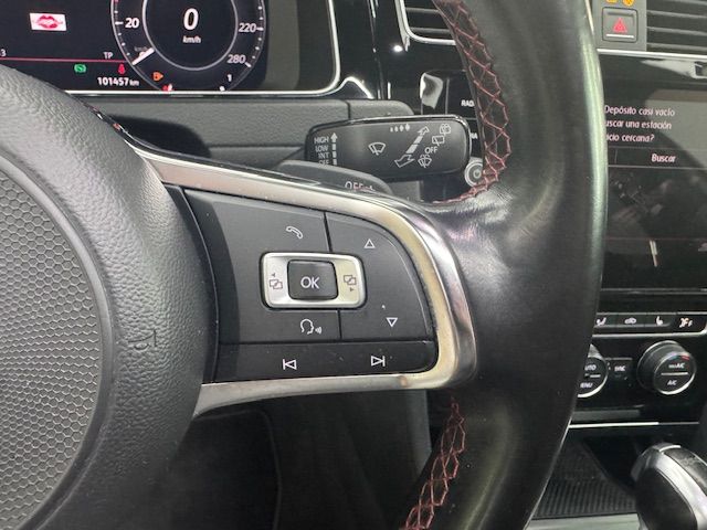 Volkswagen Golf GTI 2.0 TSI