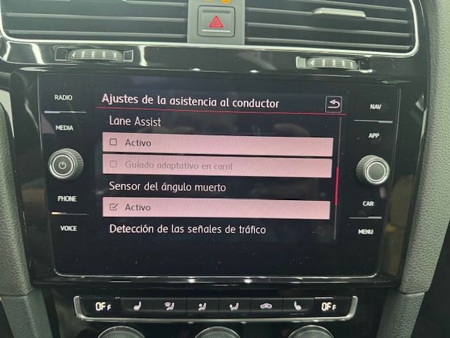 Volkswagen Golf GTI 2.0 TSI
